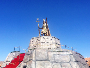Statue in the Plaza de Armas